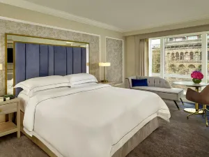 The College Green Hotel Dublin, Autograph Collection