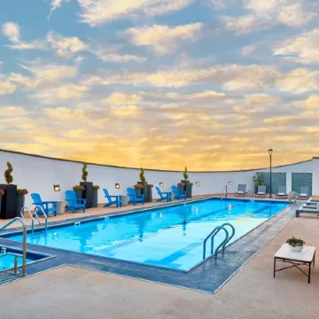 Renaissance Dallas Hotel