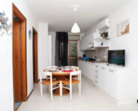 Downtown modern apartment for four people by Beahost Rentals