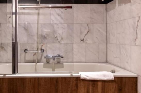 Standard Twin Room Hotel Rooms Photo