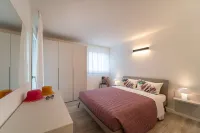 Prestigious apartment with exclusive garden by Beahost Rentals