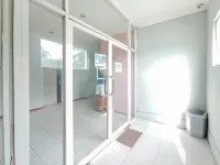 RedDoorz Syariah Near Q-Mall Banjarbaru Hotels in Loktabat Selatan