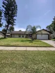 3 miles to Daytona Beach Family size home