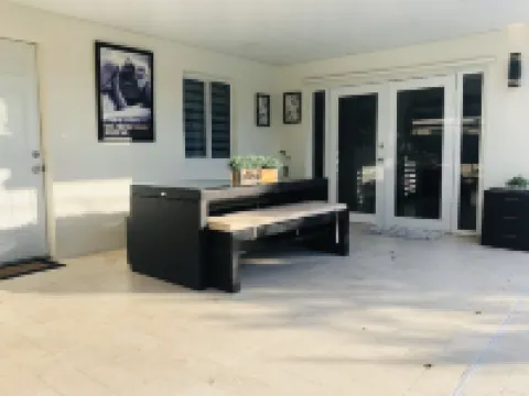 Such as house with heated pool, near to parks and lakes Hotels in Miami Lakes