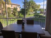 Large Coco Plum Beach Marathon Townhome-remodeled , bikes, kayaks, ++