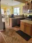 Cozy Eagle Creek retreat