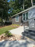 LOCATION DUNWOODY; NEW-BEAUTIFUL MODERN HOUSE&Outdoor Seasonal Private Pool