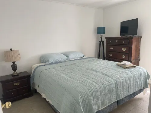 2bedroom apartment near the beach