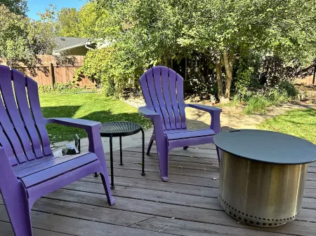 Fully Renovated Old Town Cottage Close to Downtown, City Park, and University Отели рядом с достопримечательностью «Horsetooth Reservoir»