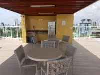 Prédio p/ Família No Bessa- Atlântico Norte- MH - Alojamientos