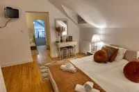 Dwór Konstancin Hotels in Gora Kalwaria
