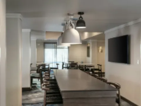 แฟร์ฟิลด์ อินน์แอนด์สวีทส์ บายแมริออท แองคอริจ โรงแรมในแองเคอเรจ