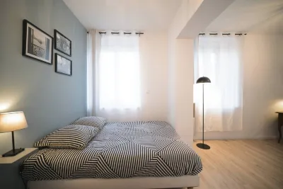 Cosy, comfortable studio close to town center and transport (4)