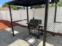 5 BR home with large patio, pool & outdoor family fun - 7 mins to LEGOLAND! Hotel a Cypress Gardens