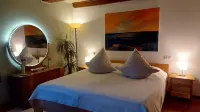 Apartment in the Comfort of an Old Thatched Farmhouse from 1746