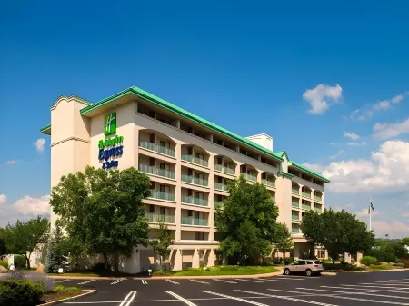 Holiday Inn Express & Suites King of Prussia