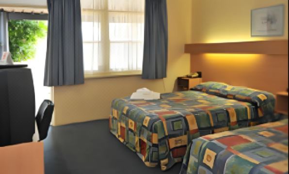 2. 윈저 모텔 윈저..