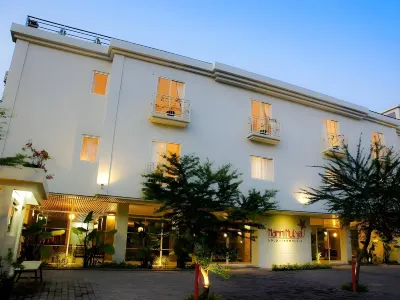 Marni Mulya Guest House Hoteles en Purwosari