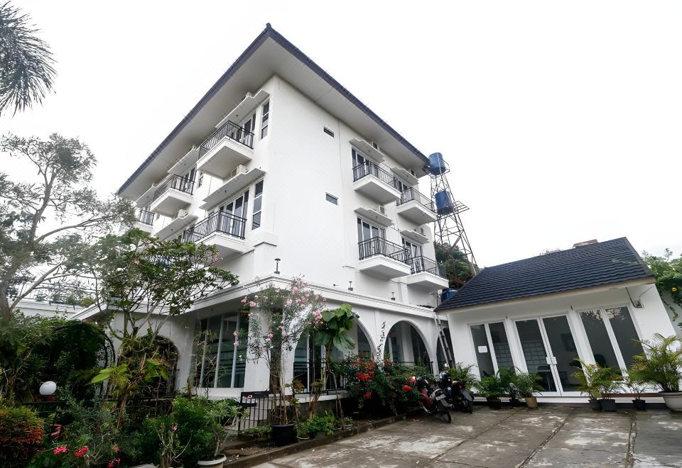 hotel overview picture