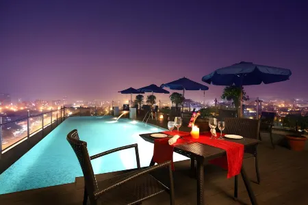 Yogi Executive, Navi Mumbai Отели в г. Тхане