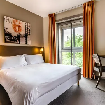 Hotel Victor Hugo Hotels near Capitole