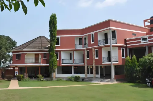 De'Place Hotel Hoima - Parking