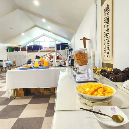 Kids & Family Hotel Отели рядом с достопримечательностью «Храм Голгулса»