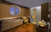 Royal Rose Abu Dhabi, a Curio Collection by Hilton Affiliated Hotel - Spa