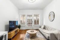 Charming 2-bedroom apartment in dowtown Decatur/ 20 min from downtown ATL