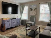 2-Bedroom Apt Near UNH, Portsmouth! - Parking, Full Kitchen, Free Wine!