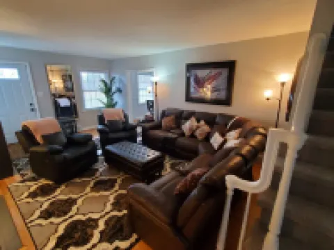 Glenwood Retreat - Close to it All!