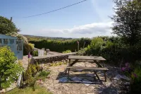 Pretty Georgian farmhouse in peaceful village location near the sea. - 2 stjerner