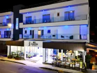 マイクス カナリウム ホテル ラルナカのホテル