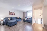 Bullzeye 3Bed2Bath, Full Townhome, Gameroom