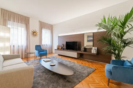 San Fermo Luxury Apartment Отели рядом с достопримечательностью «Amusement Park»