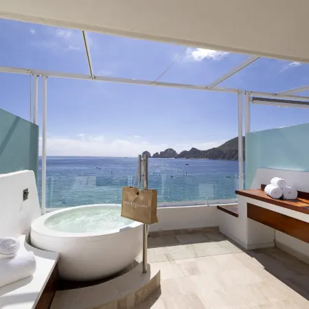 ME Cabo by Meliá – Adults Only