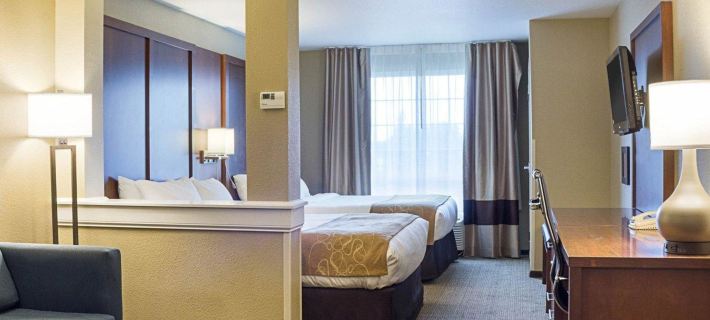 Comfort Suites Hotels in Ward County