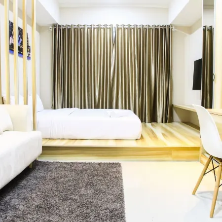 Modern Style the Oasis Studio Apartment with Comfortable Sofa