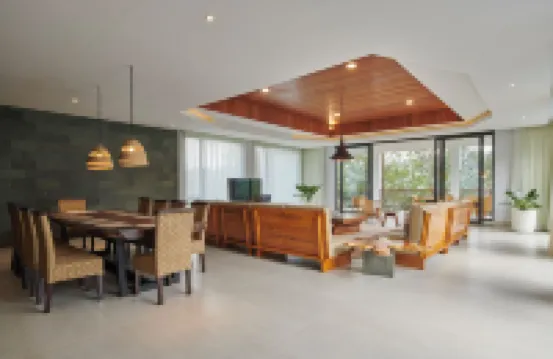 Atsuka Hill View Villa 8 Bedrooms with a Private Heated Swimming Pool