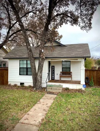LadyFace Cottage: close to Magnolia & Baylor!