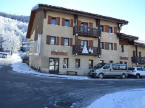 Hôtel et Appart'Hôtel Restaurant l'Adray Hotels in Aime