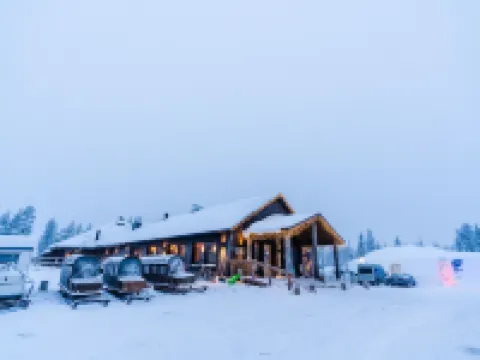 Northern Lights Village Saariselkä イナリのホテル