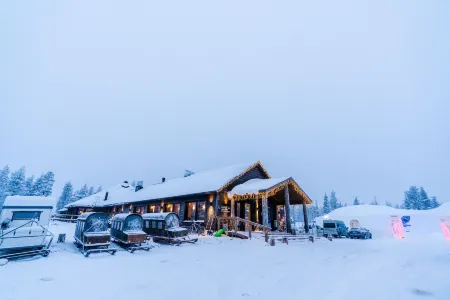 Northern Lights Village Saariselkä