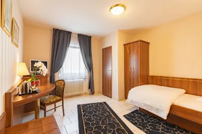 Hotel Re'ser Stuff Hotels in Alzingen