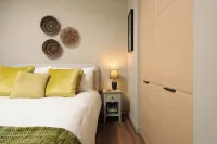 Stylish Flat with Sofa Bed in Malmesbury! - Parkplatz