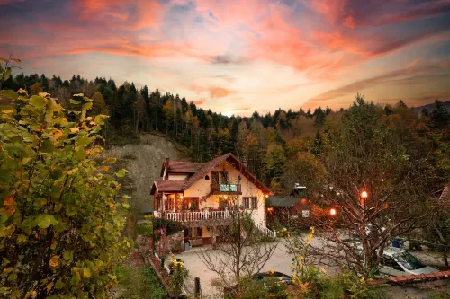 Abant Doğa Köşkü Hotels in Dereceoren