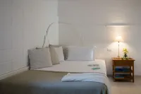 La Peschiera Hotels in Capitolo
