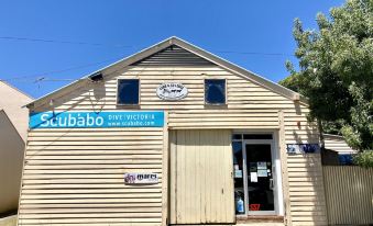 Cobb & Co Lodge