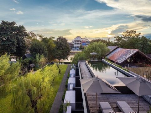 โรงแรม ปิง ซิลลูเอท