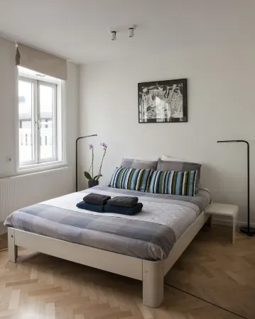 Kuwadro Guesthouse Centrum Отели рядом с достопримечательностью «Мост Питон»